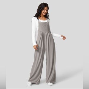 HALARA Gray Sleeveless Jumpsuit with Wide-Leg Design